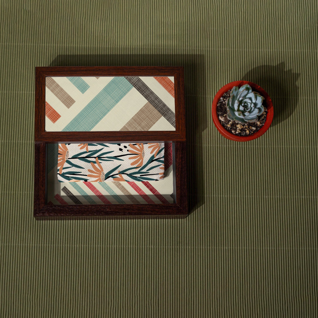 Triometric Tissue Box